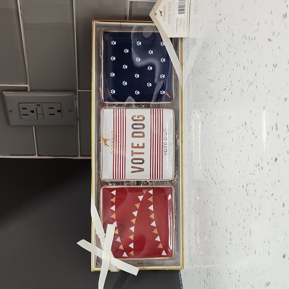 NWT Doghaus Ceramic "VOTE DOG" Catch-All Jewelry Trays 3- 4"x4" Each